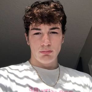 Meet your Posher, Chase